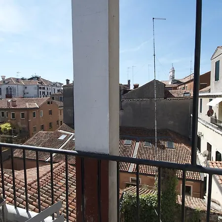 بيت ضيافة Al Portico البندقية