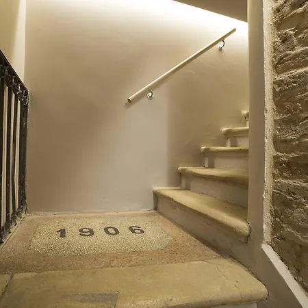 Al Portico 3* البندقية