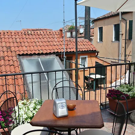 Al Portico 3* البندقية