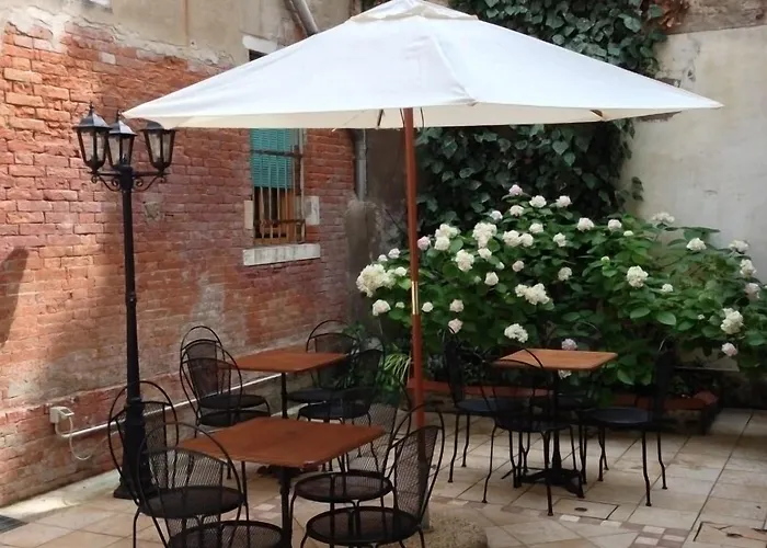 Affittacamere Al Portico