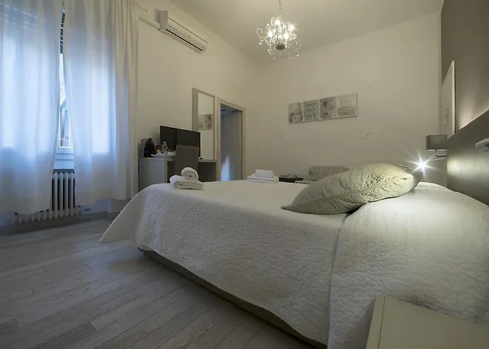 Al Portico Affittacamere 3*